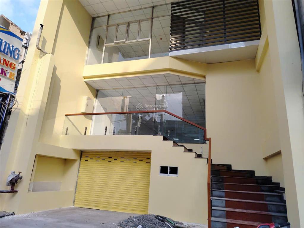 Cho thuê tòa nhà sd 1600m2, mt đường trần hưng đạo gần đh cần thơ