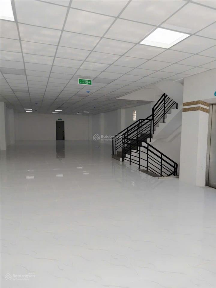 Cho thuê tòa nhà sd 1600m2, mt đường trần hưng đạo gần đh cần thơ
