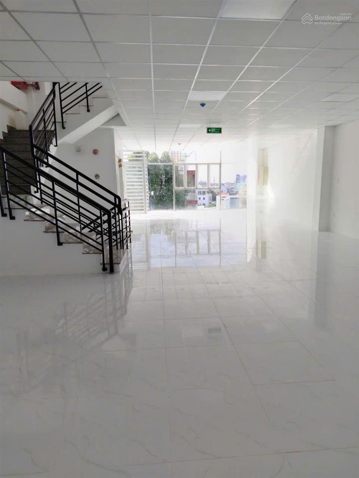 Cho thuê tòa nhà sd 1600m2, mt đường trần hưng đạo gần đh cần thơ