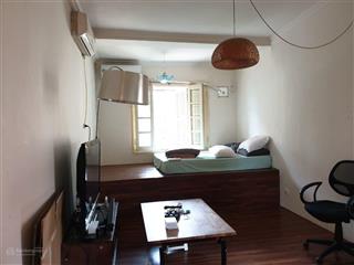 Tập thể nguyên hồng, hoàng ngọc phách, mặt phố, t1, 50 m2 (31m2 sổ), 2 ngủ, 4.x tỷ.