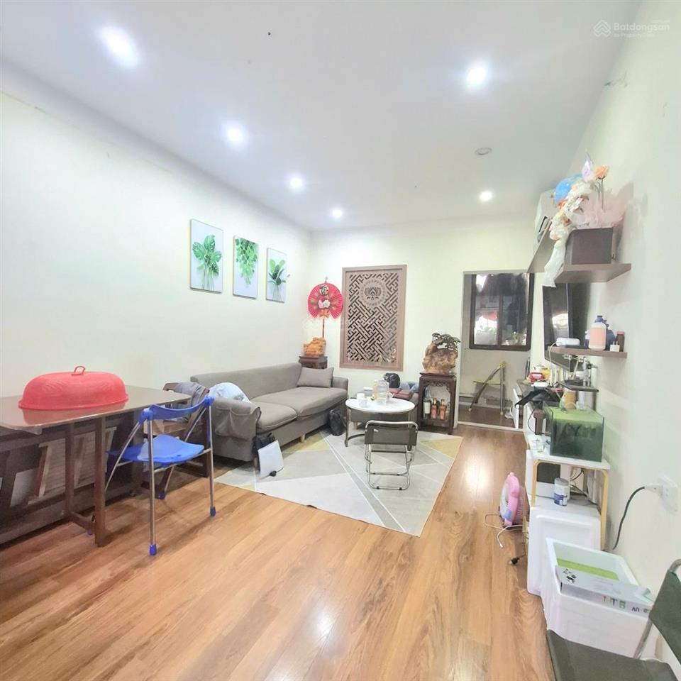 Tập thể tôn thất tùng, phạm ngọc thạch, t3, 70m2 (sổ 53m2), nhỉnh 5 tỷ.