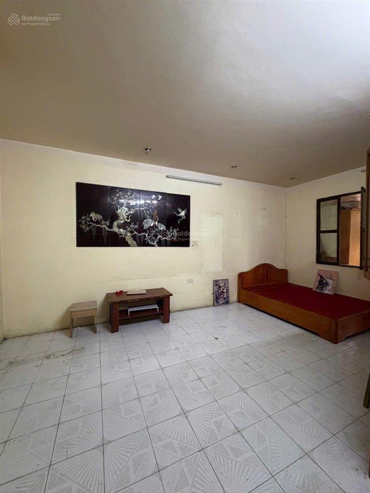 Tập thể phạm ngọc thạch, nguyễn ngọc doãn, lô góc, t2, 80m2 (sổ 52 m2), 3 ngủ, 4. x tỷ
