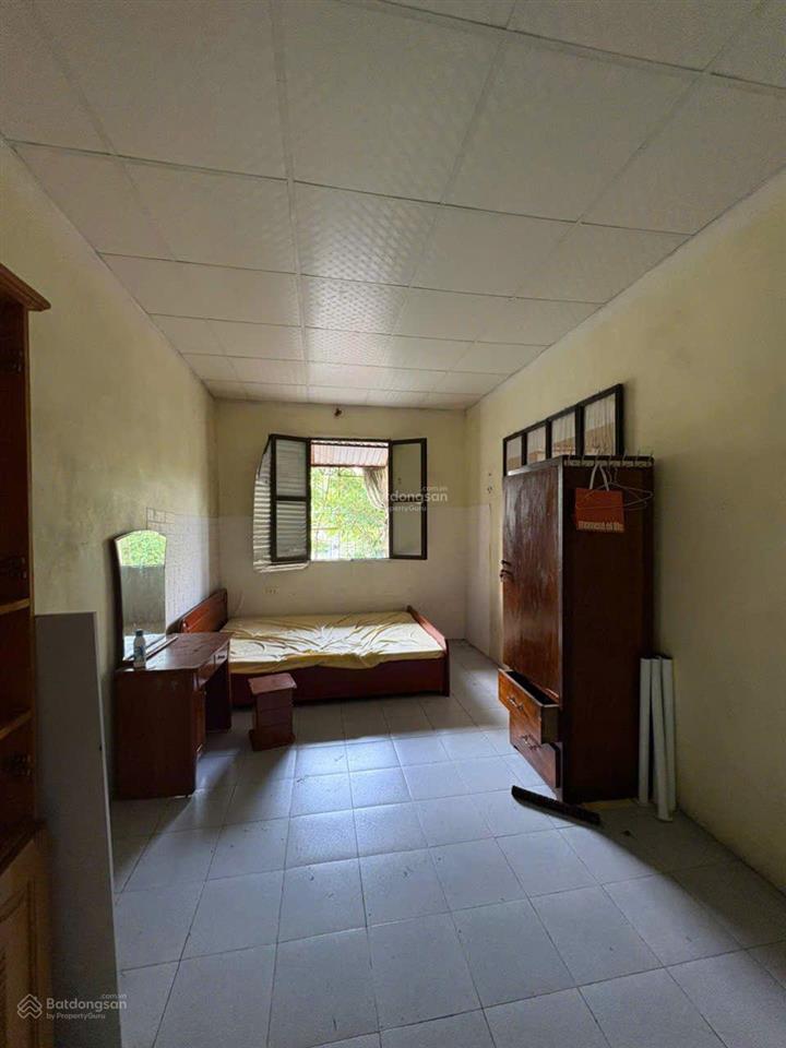 Tập thể phạm ngọc thạch, nguyễn ngọc doãn, lô góc, t2, 80m2 (sổ 52 m2), 3 ngủ, 4. x tỷ