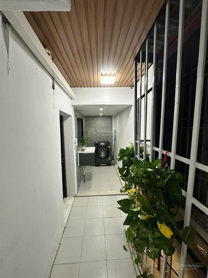 Tập thể chùa láng, đh ngoại thương, t2, 65m2 (28m2 sổ) 2 ngủ, nhỉnh 3 tỷ