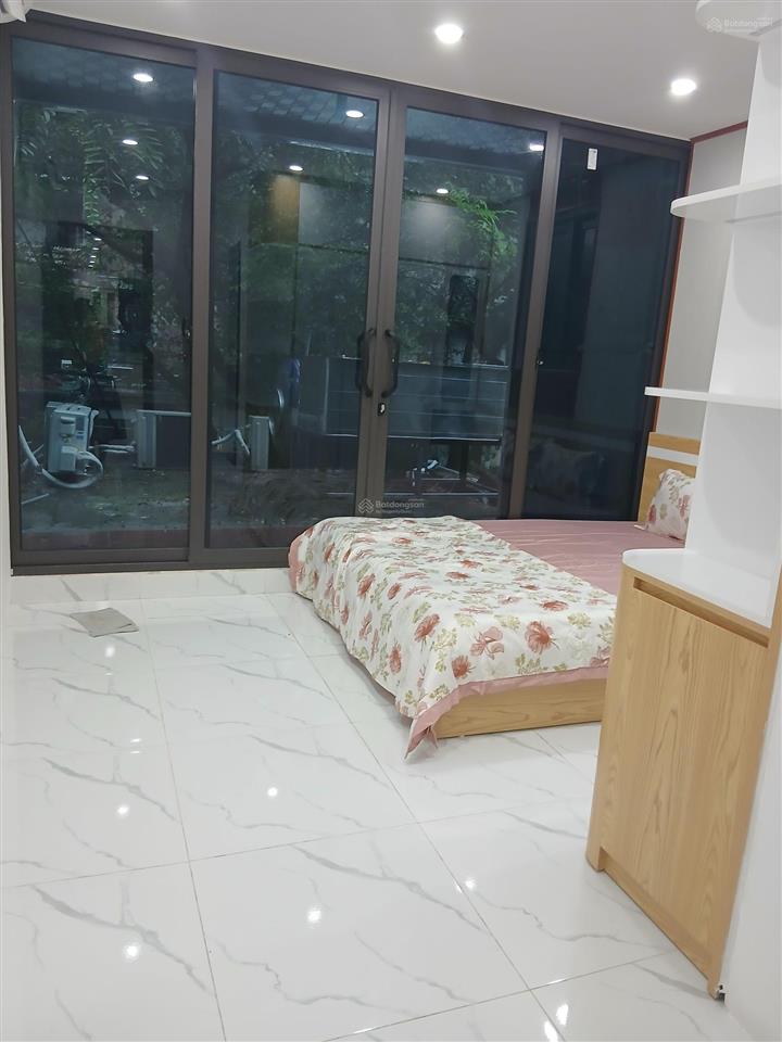 Tập thể kim liên, đống đa, t2, 60 m2 (32 m2 sổ), 2 ngủ, 4.x t/ỷ.