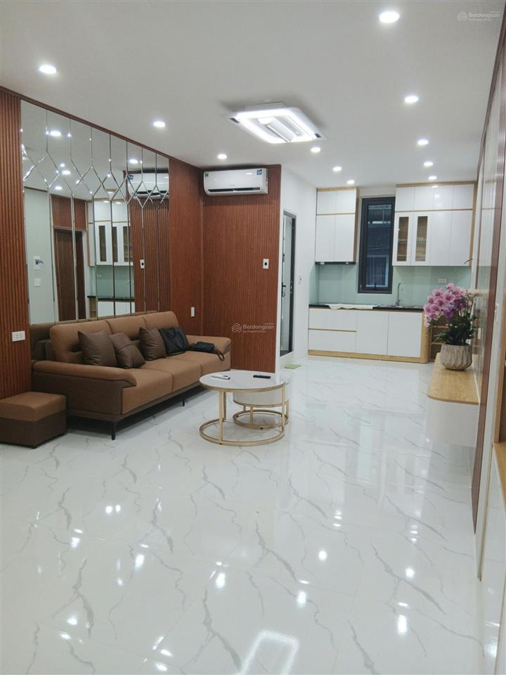 Tập thể kim liên, đống đa, t2, 60 m2 (32 m2 sổ), 2 ngủ, 4.x t/ỷ.