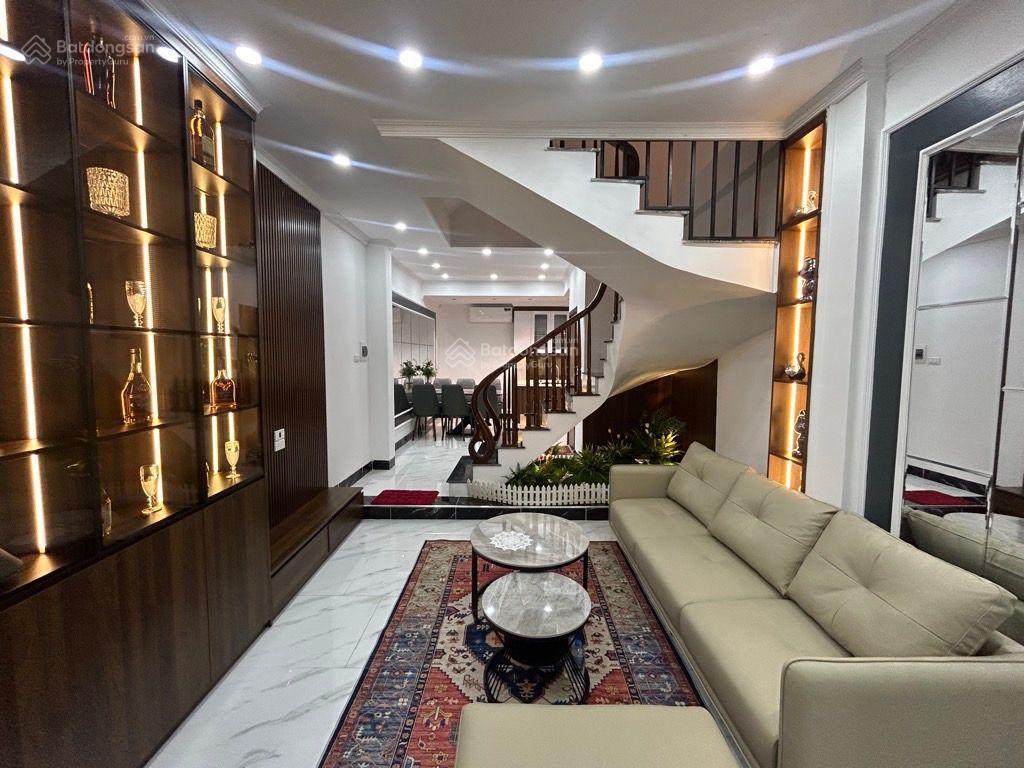 Bán nhà ngọc hà ba đình dt 40 m 4 t nhỉnh 10tỷ gần phố ful nội thất tiện ich víp khu hiếm nhà bán