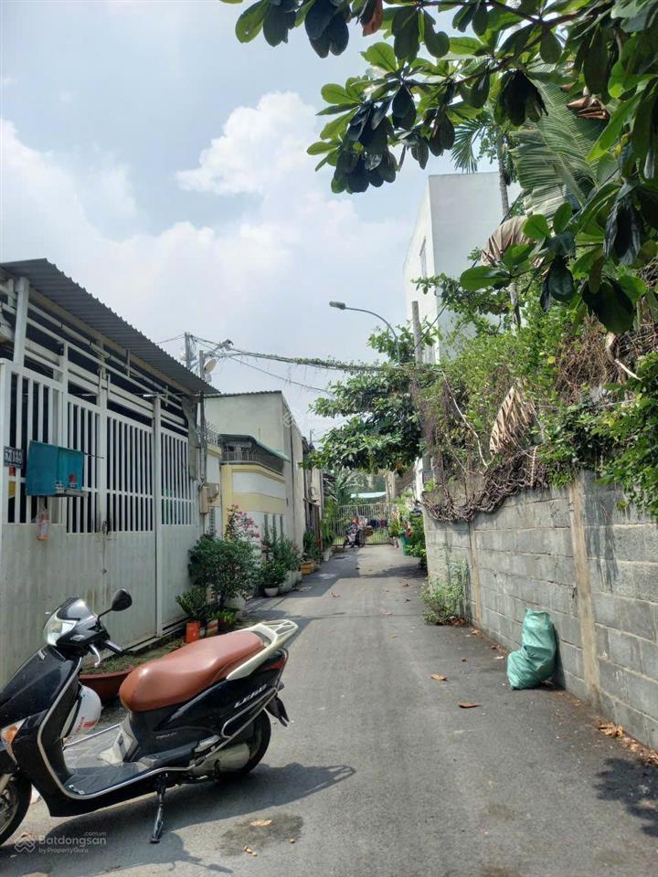 Bán nhà ngay mặt tiền đường số 7  giáp ql 13  kdt vạn phúc  9,9 tỷ