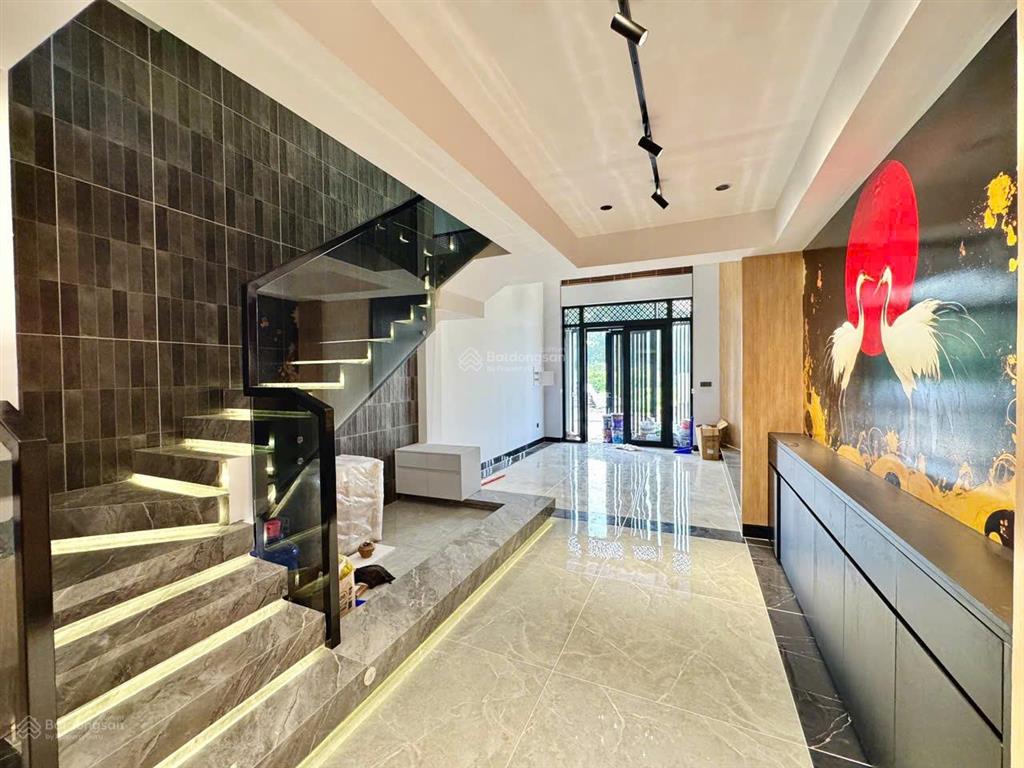 Nhà 4 tầng thủ đức, sổ hồng riêng  4,57 tỷ