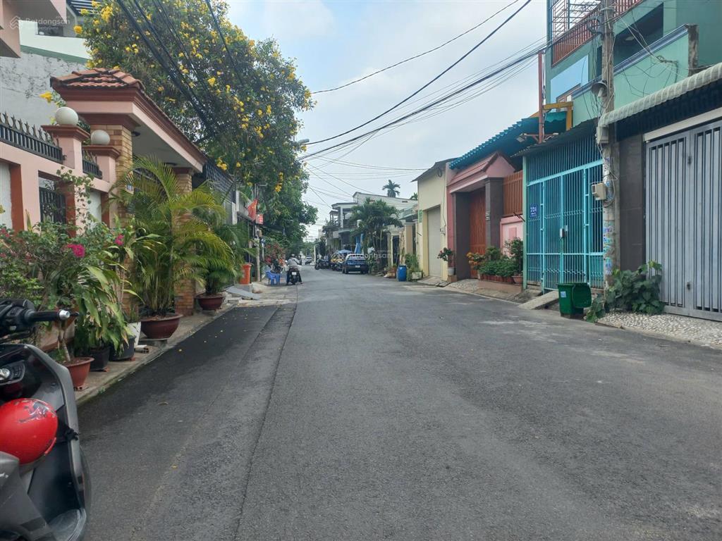 Đất mặt tiền đường 182  lò lu  gần phước long a  giá đầu tư