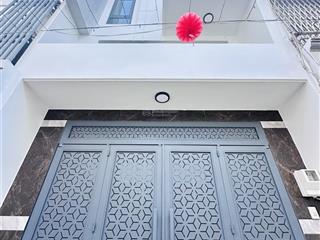 4 tầng  3pn, sân thượng rộng  xe hơi ngủ trong nhà  full nt ở ngay 44m2 (4x11m)  7.38 tỷ  ngay