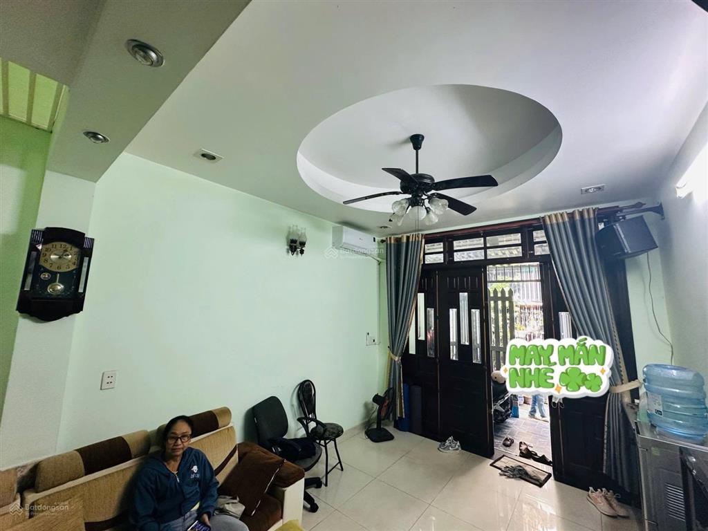 Thống nhất nhà 3 lầu sân thượng 4pn 3.5x14m 5.15 tỷ