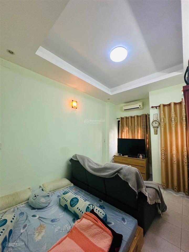 Thống nhất nhà 3 lầu sân thượng 4pn 3.5x14m 5.15 tỷ