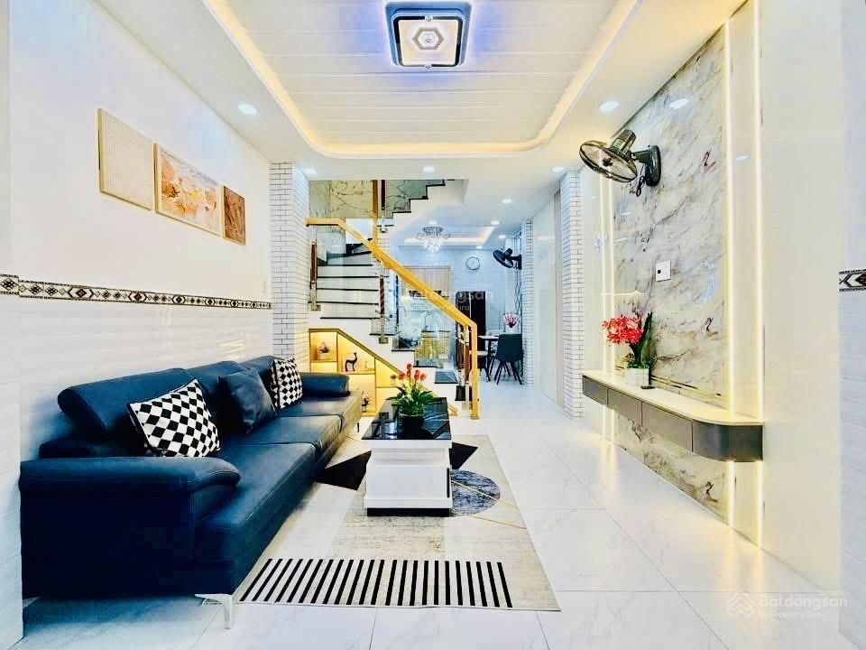 Ngay emart2, hẻm gần 4m, 3 tầng, full nội thất, 3pn, dtsd 100m2  4.86tỷ