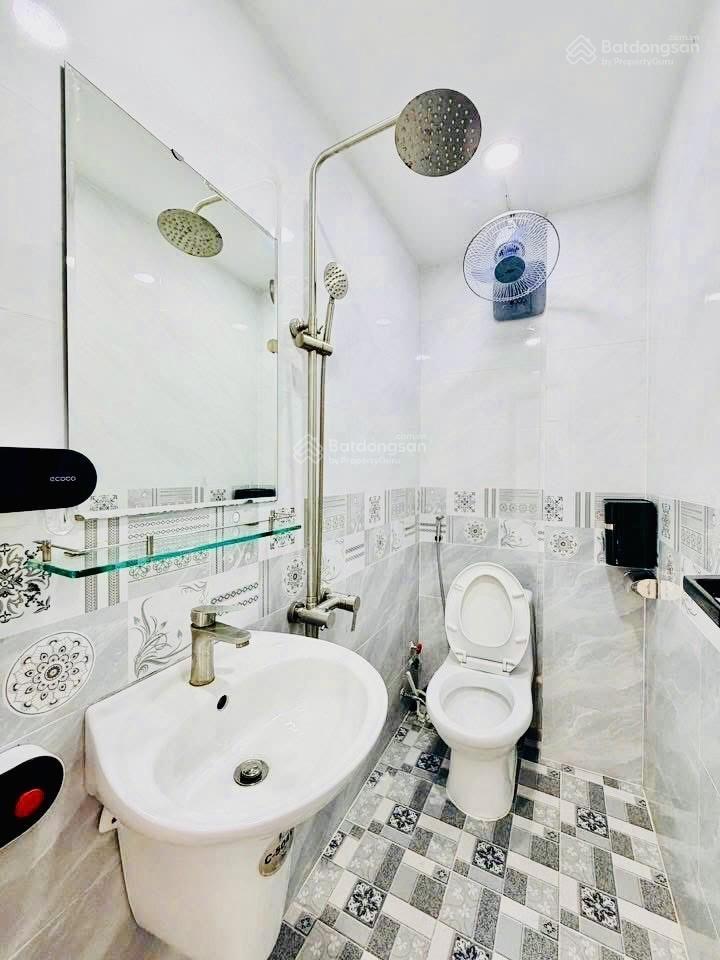 Ngay emart2, hẻm gần 4m, 3 tầng, full nội thất, 3pn, dtsd 100m2  4.86tỷ