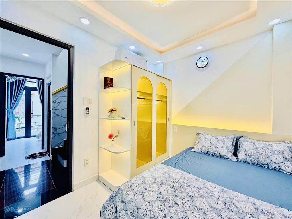 Ngay emart2, hẻm gần 4m, 3 tầng, full nội thất, 3pn, dtsd 100m2  4.86tỷ