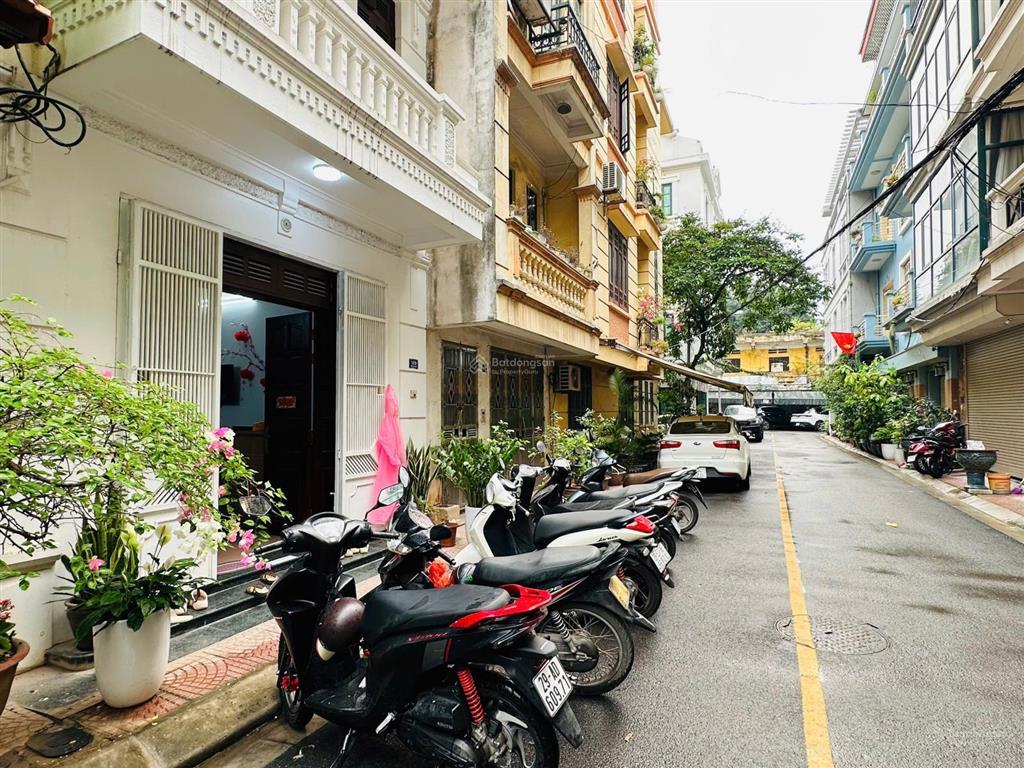 Bán nhà phố chùa bộcphân lô ô tô đỗ cửa vào nhàkdvpdân trí caodt75m 4 tầngmt5mchỉ 24 tỷ tl