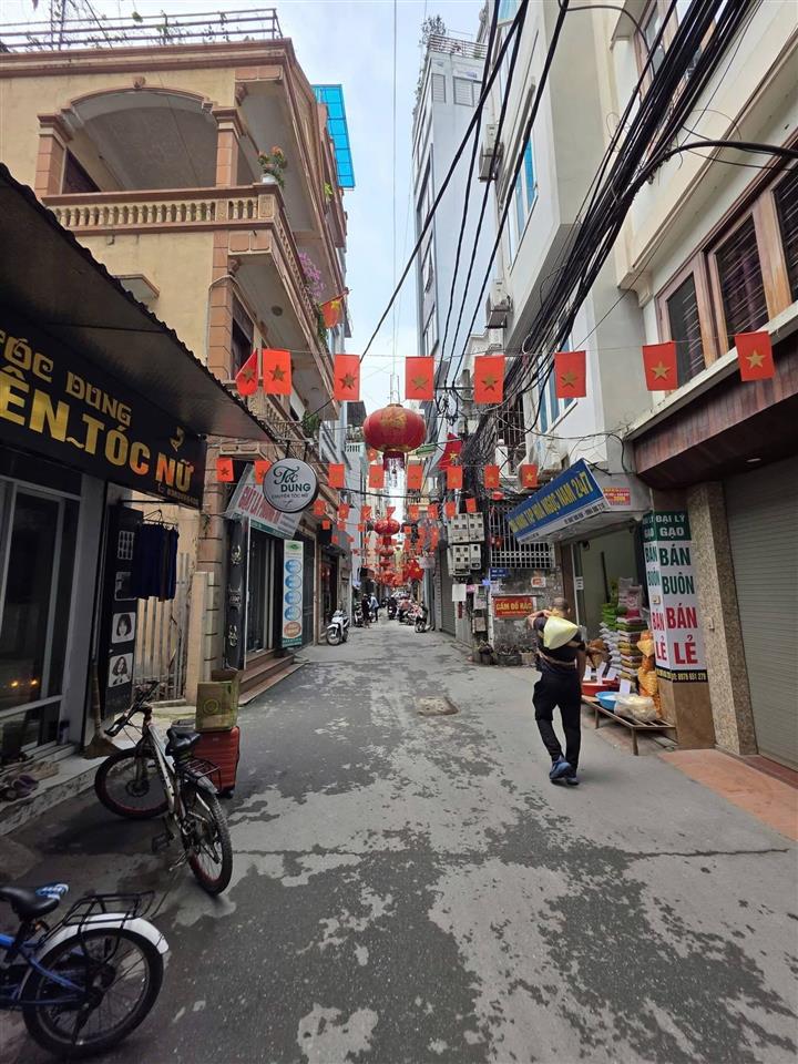 Bán nhà phố thái thịnhô tô vào nhàkd sầm uất2 thoáng trước saudt55m5 tầng30m ra phố19.x tỷ