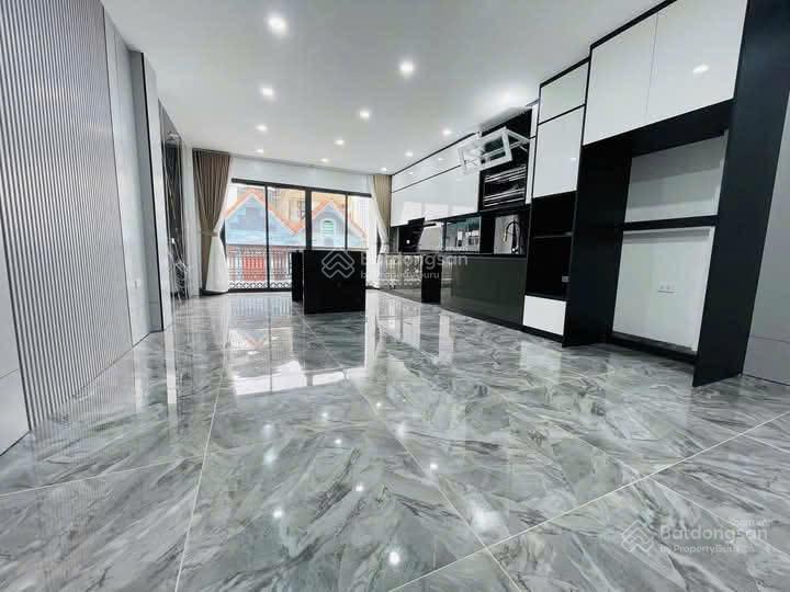 Bán nhà đẹp tây sơntrường chinhô tô vào nhà,kd nhộn nhịpdt52m 7 tầng thang máymt4.6m21.x tỷ