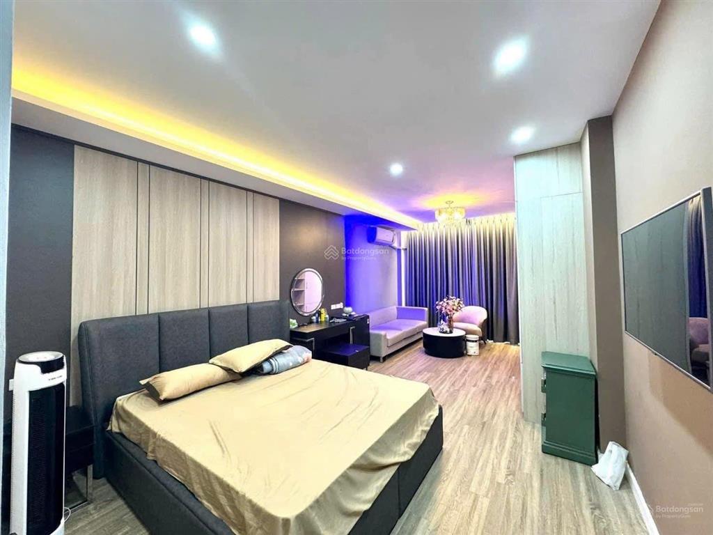 Bán nhà phố yên lãng, phân lô cán bộ2 thoángôtô vào nhà  cách phố 20m. dt 46m24 tầngchỉ 15 tỷ