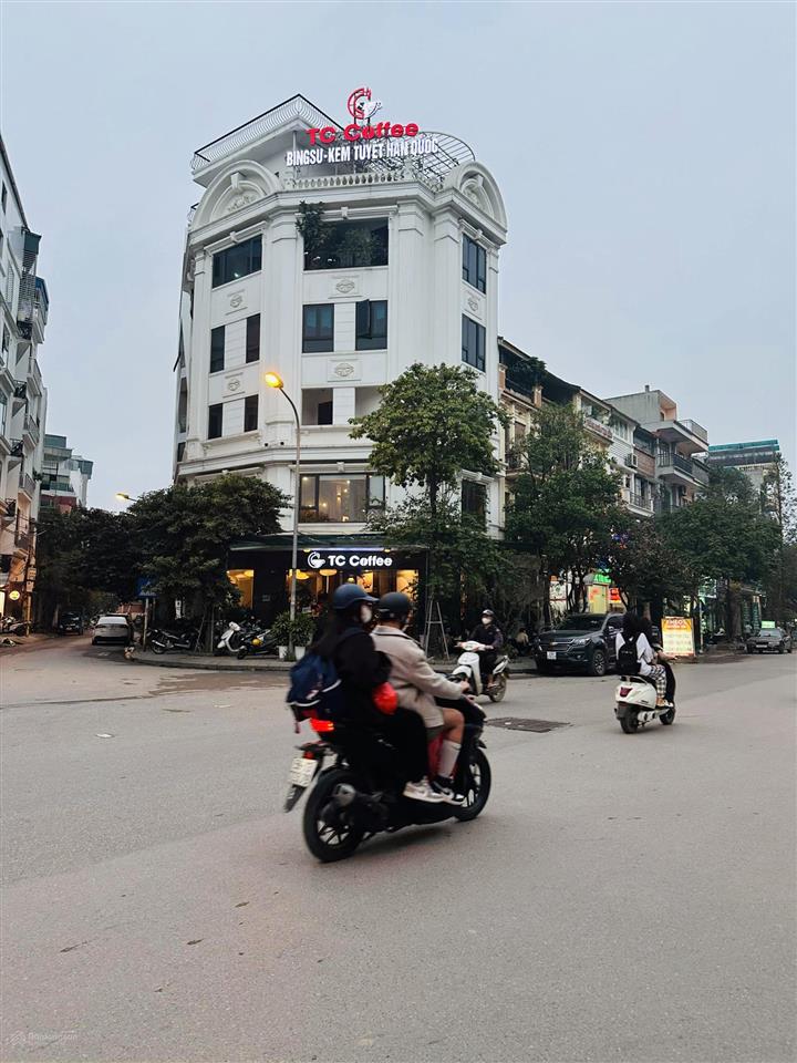 Mặt phố nguyễn văn tuyếtlô góc vị trí đẹpkd sầm uất45m 6 tầng mt5.1mgiá chỉ 26.x tỷ