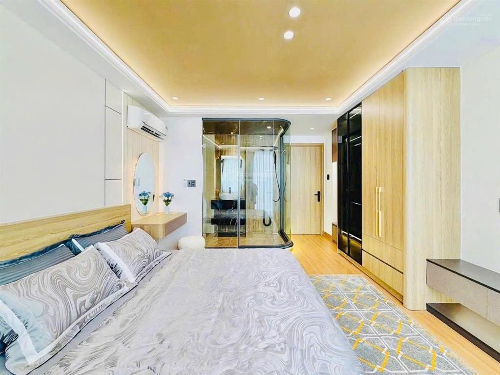 Bán 8 tầng thang máy nhà kim mãô tô tránhgần hồ,60mmt4.5mvừa ở vừa kdvpgiá 26.5 tỷ