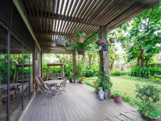 Biệt thự view trực diện sông hàn trần hưng đạođà nẵng dt900m2 4 tầng thang máymt36mhiện đại