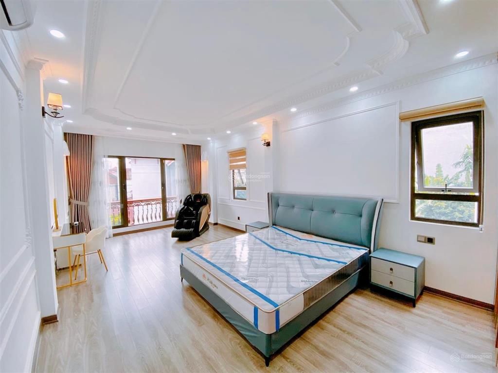Bán nhà phân lô nguyễn chánh, ô tô tránh  vỉa hè  kd  dt 60m²  6 tầng  mt 4.2m  giá 2x tỷ