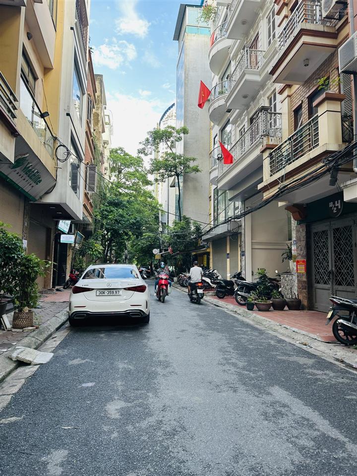 Bán nhà phố đỗ quangvỉa hè ô tô tránhkd sầm uấtdt65m 5 tầngmt5mgiá hơn 30 tỷcó ô chờ tm