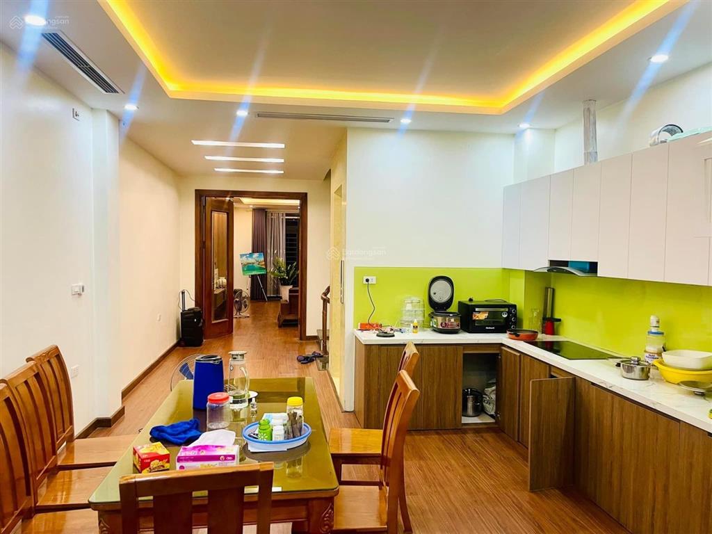 Bán nhà phố nguyễn chí thanh,ô tô vào nhà  15m ra mặt phốdt45m 5 tầng  mt4m nhỉnh 18 tỷ