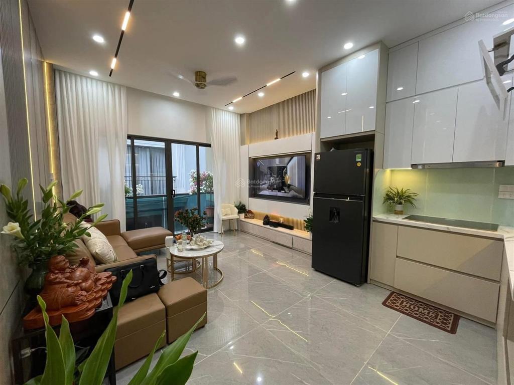 Bán nhà phố trần duy hưngphân lô ô tô tránhgần phốdt68m7 tầng thang máy mt4.5m28.x tỷ