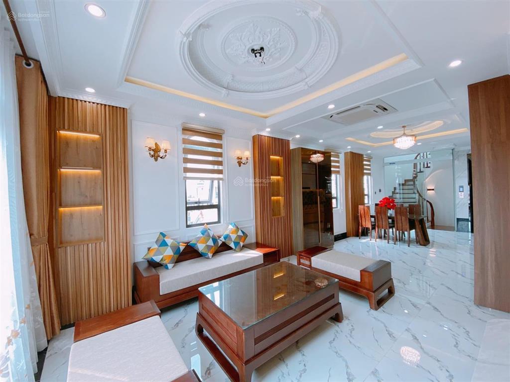 Bán nhà phố hoàng ngânphân lô vỉa hè ô tô tránhkd nhộn nhịp dt60m25 tầngmt4.7mgiá 27.5 tỷ