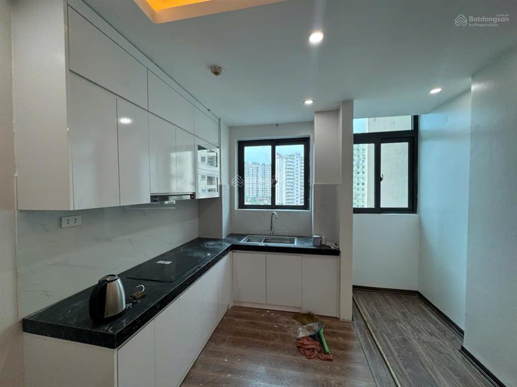Bán gấp chung cư b11 nam trung yên65m 2 ngủ 2 vs tầng trung nhà đẹp giá đầu tư 4.95 tỷ