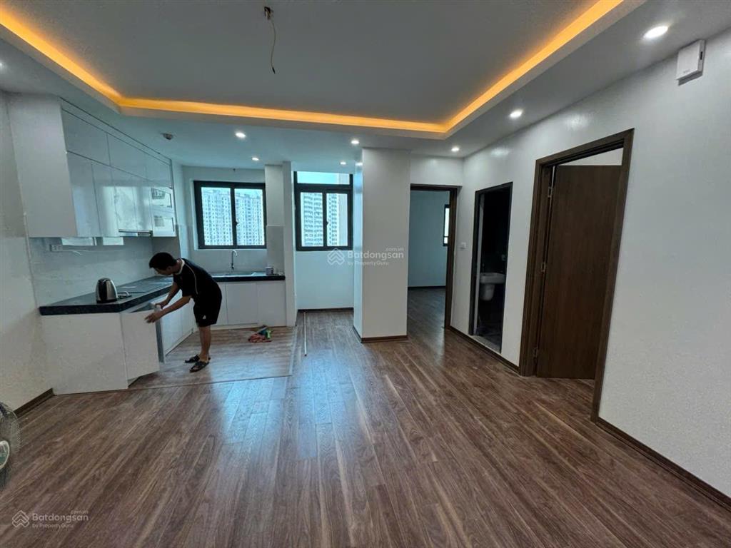 Bán gấp chung cư b11 nam trung yên65m 2 ngủ 2 vs tầng trung nhà đẹp giá đầu tư 4.95 tỷ