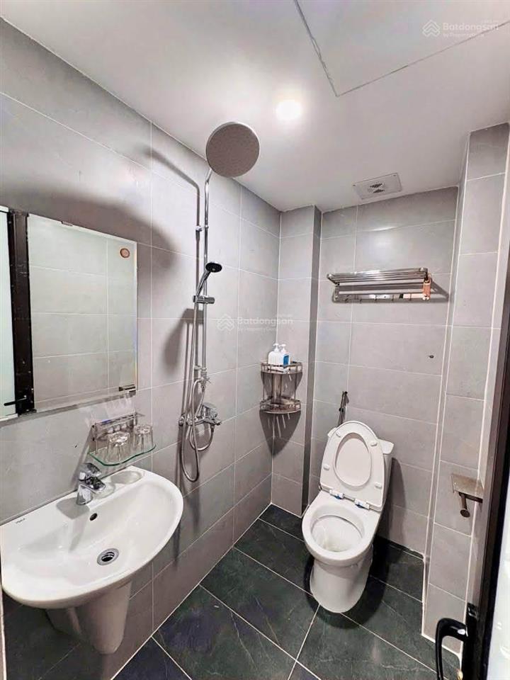 Bán tòa nhà phố chùa láng10 tầng thang máy có hầm2 mặt ô tô vào nhà105m2mt rộng50 tỷ