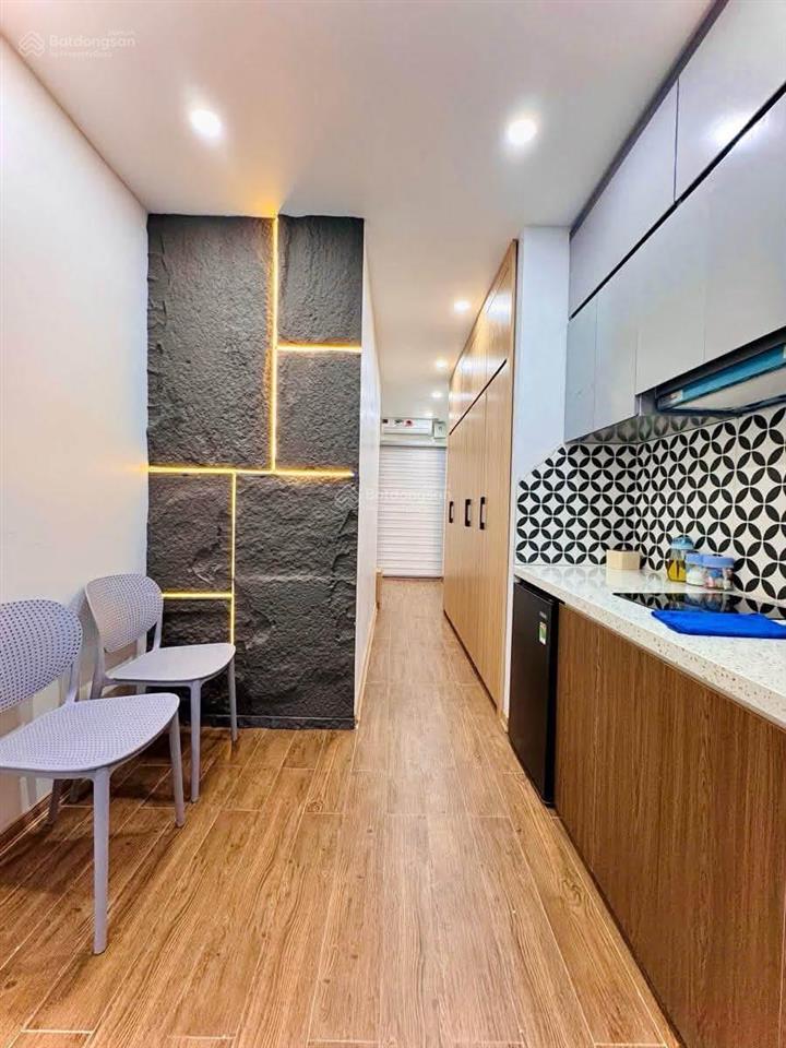 Bán tòa nhà phố chùa láng10 tầng thang máy có hầm2 mặt ô tô vào nhà105m2mt rộng50 tỷ