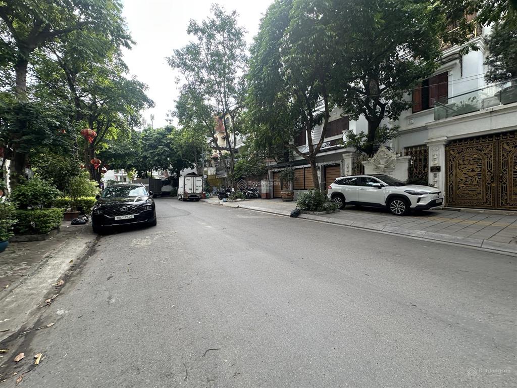 Bán biệt thự trần kim xuyếncầu giấy dt200m 4 tầng mt14mvỉa hè rộng3 ô tô tránh giá 97,5 tỷ