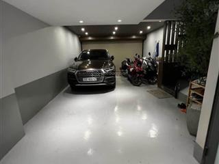 Bán nhà phố nguyễn chí thanh100m25 tầng thang máymt5.6mgara ô tônhà vô cùng đẹp2 thoáng35 t