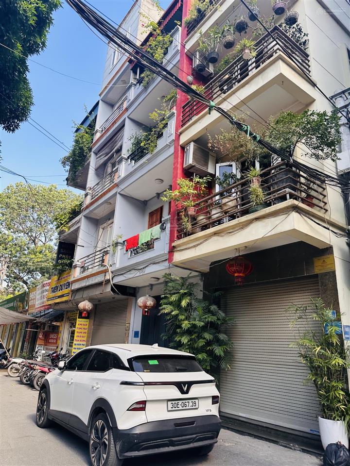 Bán nhà phố hoàng cầu dt 65m2 mt 5m  5 tầng ô tô vào nhà  30m ra phố phân lô vip  nhỉnh 22 tỷ