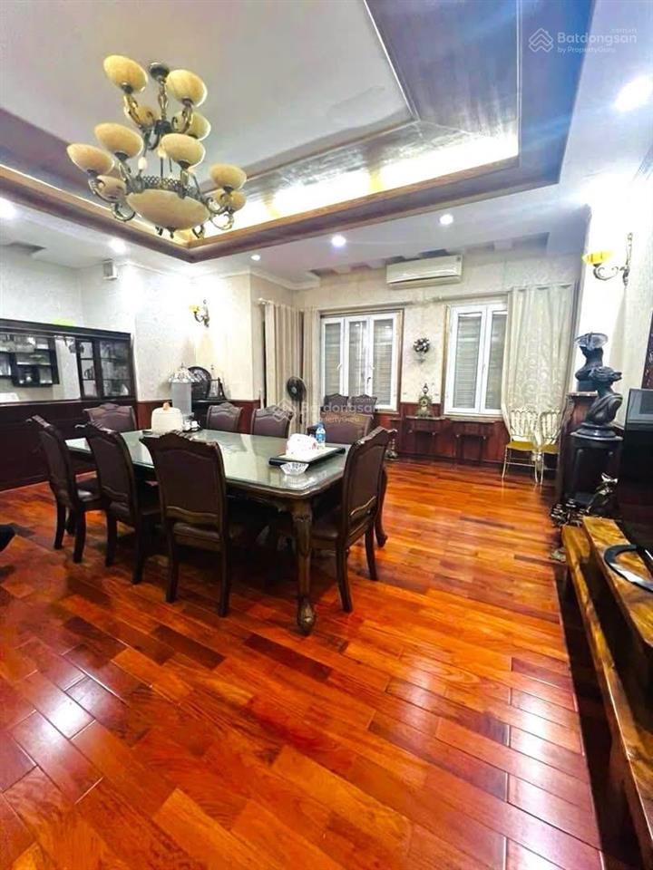 Bán nhà phố hoàng cầu dt 65m2 mt 5m  5 tầng ô tô vào nhà  30m ra phố phân lô vip  nhỉnh 22 tỷ