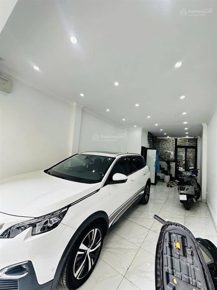 Chỉ 10.x tỷ nhà đẹp thanh xuân ô tô vào nhà dt40m 5 tầng  mt3.8m tặng nội thất sang sịn