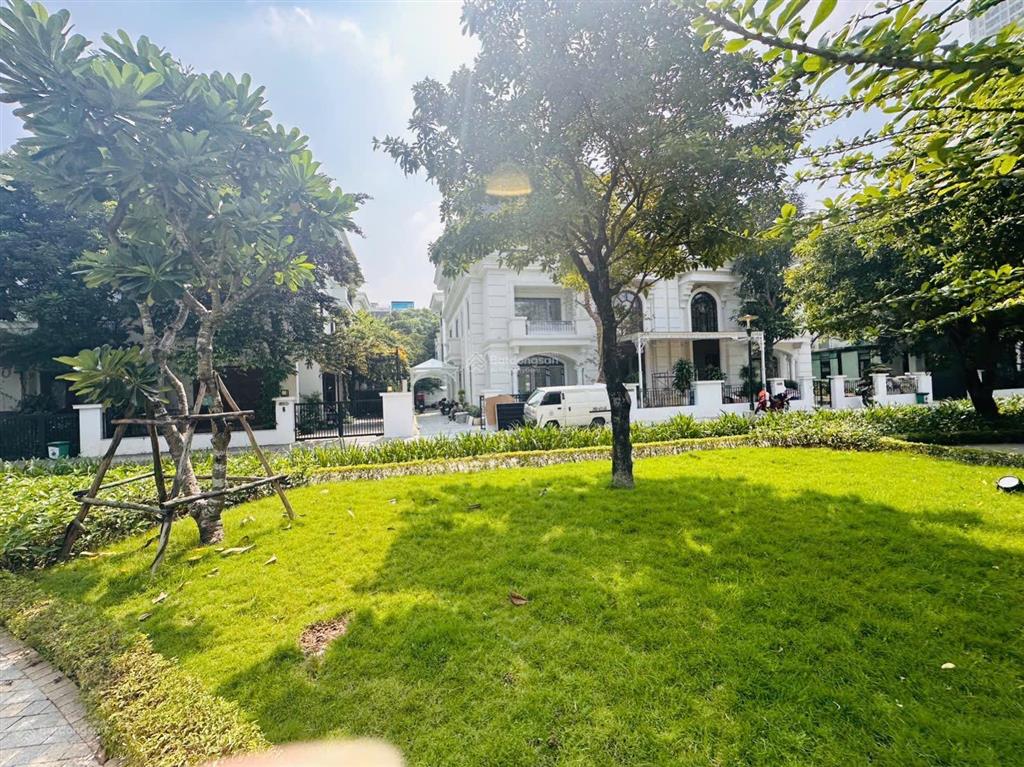 Biệt thự vinhomes gardenia hàm nghi nghi lô gócthiết kế hiện đại285m2 4 tầng thang máy189.6 tỷ