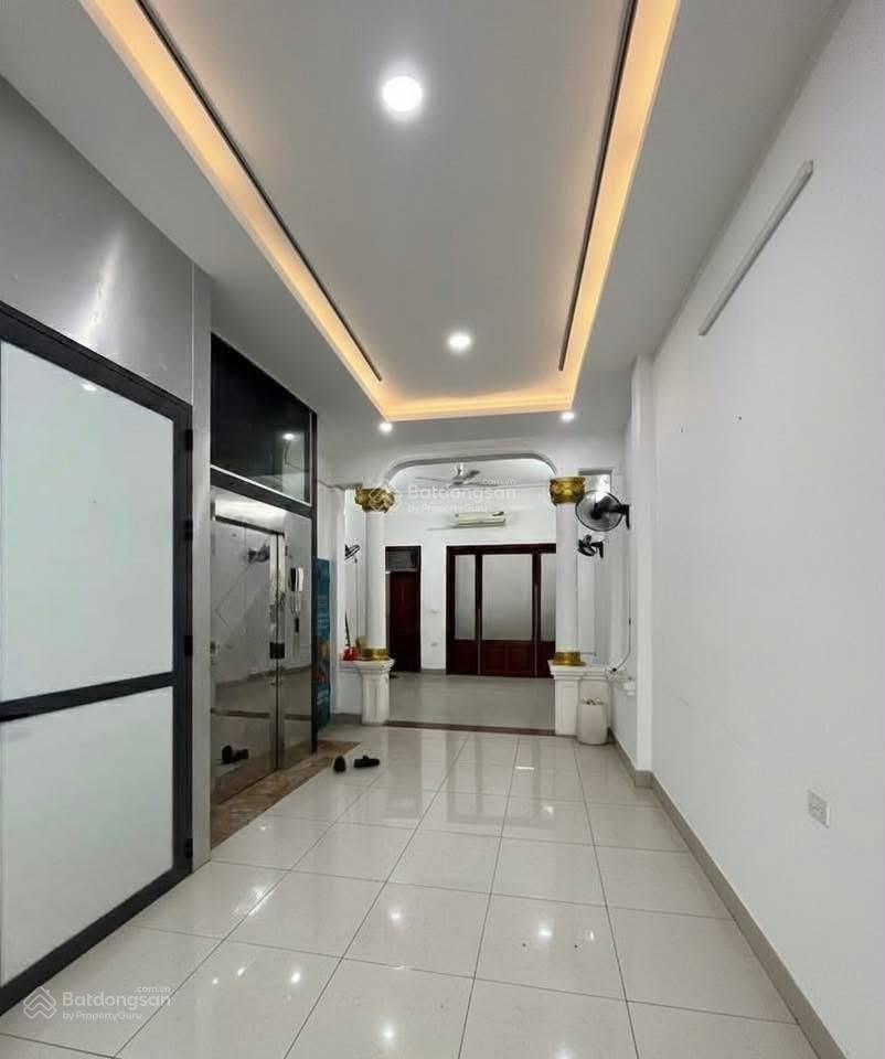 Bán nhà liền kề kđt trung yênvỉa hè , 3 ô tô tránh dt118m5 tầng thang máy mt5.2mgiá 53 tỷ
