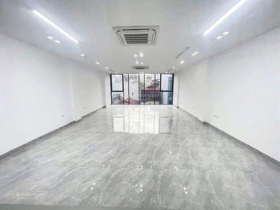 Bán nhà mặt phố hoàng ngân,9 tầng thang máy1 hầmdòng tiền caosổ86m2mt4.7mgiá 4x tỷ