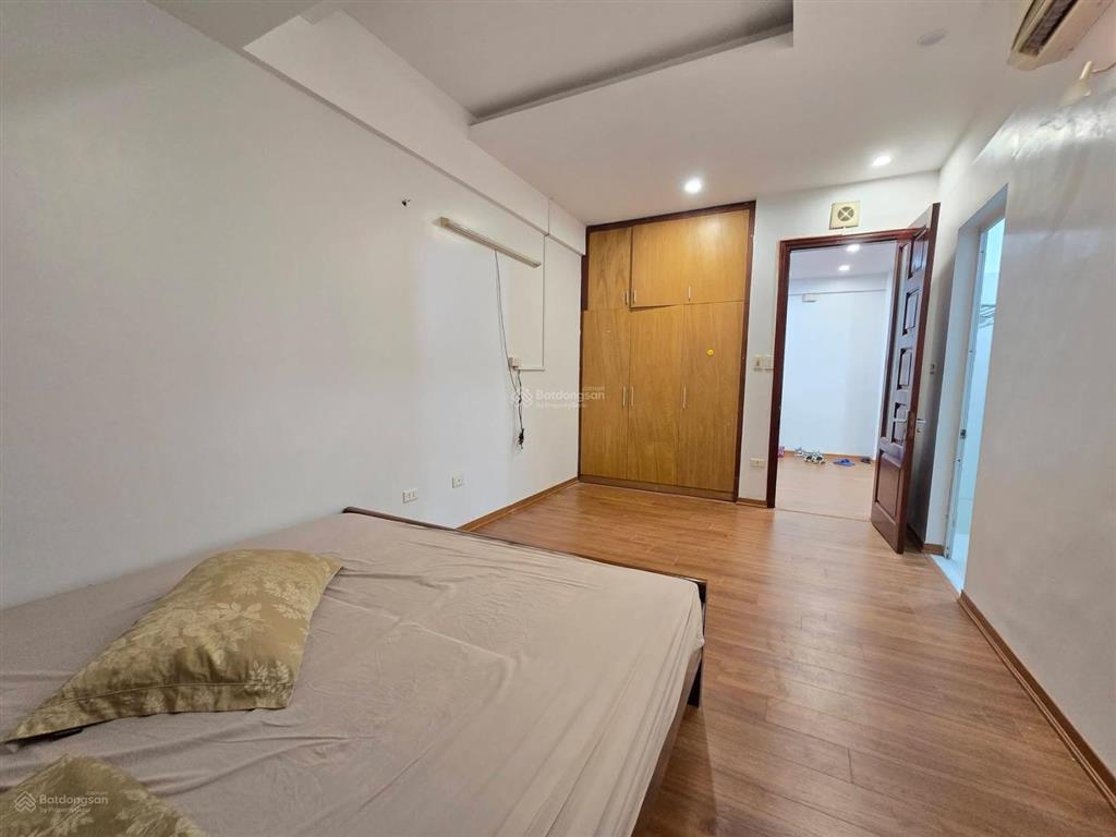 Chỉ 3 tỷ 2 ngủ chung cư kđt nam trung yên  dt 40m2  nhà đẹp xách vali về ở ngay