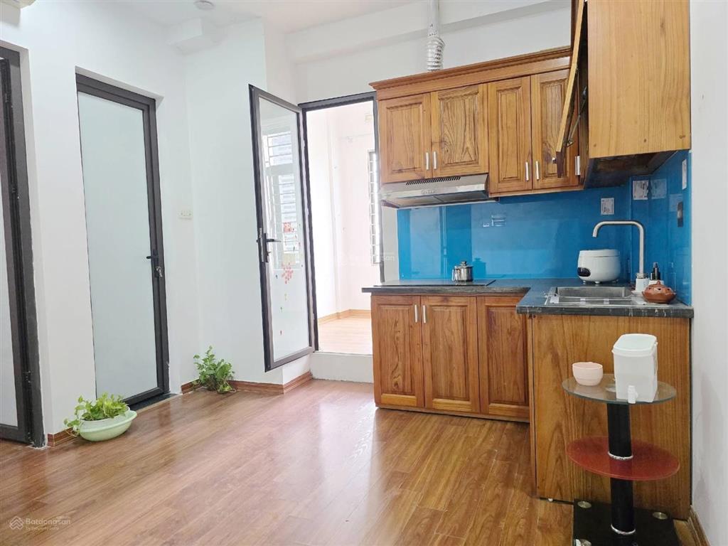 Chỉ 3 tỷ 2 ngủ chung cư kđt nam trung yên  dt 40m2  nhà đẹp xách vali về ở ngay