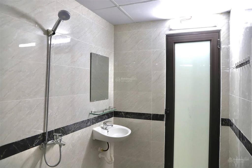 Chỉ 3 tỷ 2 ngủ chung cư kđt nam trung yên  dt 40m2  nhà đẹp xách vali về ở ngay