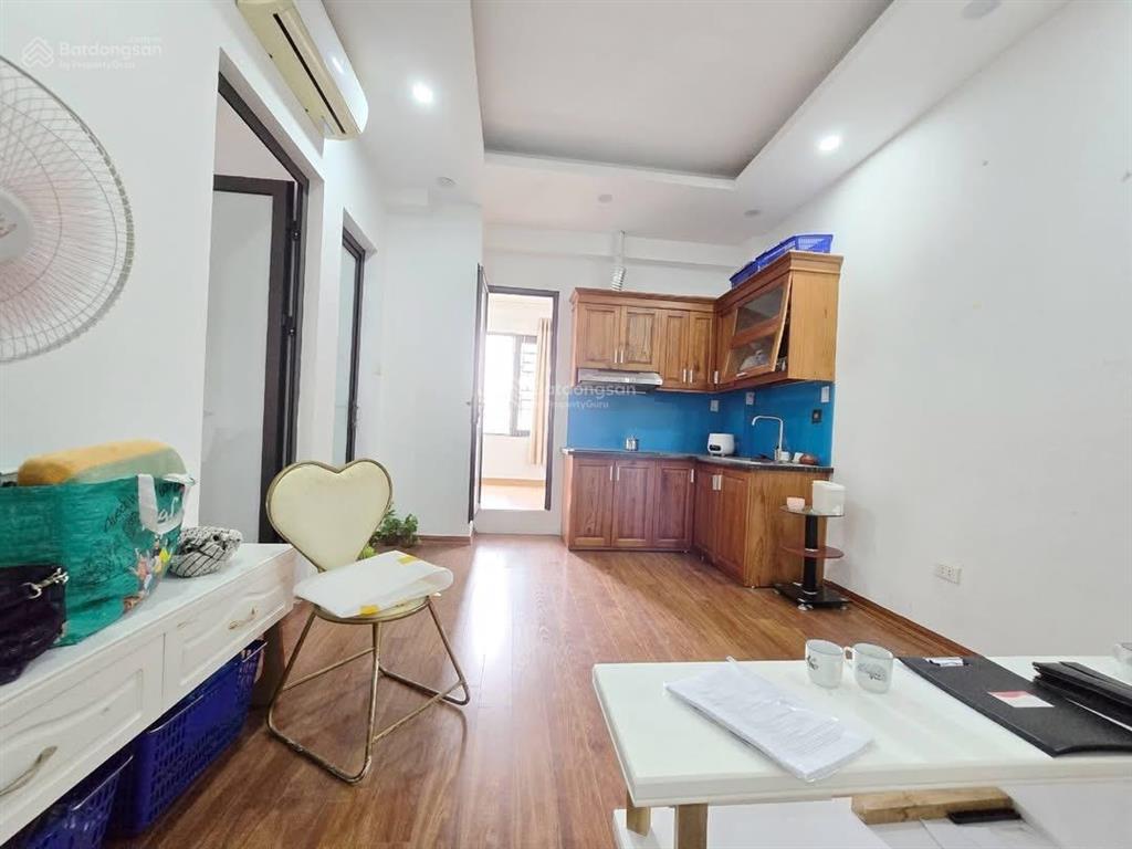 Chỉ 3 tỷ 2 ngủ chung cư kđt nam trung yên  dt 40m2  nhà đẹp xách vali về ở ngay