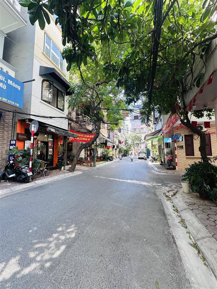 Bán gấp nhà phố thái hàkd nhộn nhịpô tô đỗ cửakhông quy hoạchdt40m 4 tầng mt4mgiá 13.6 tỷ
