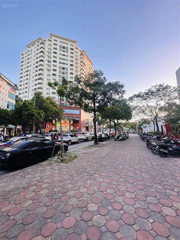 Bán nhà mặt phố vũ phạm hàm vỉa hè đá bóng 7 tầng thang máyview vườn hoavị trí đắc địa99 tỷ